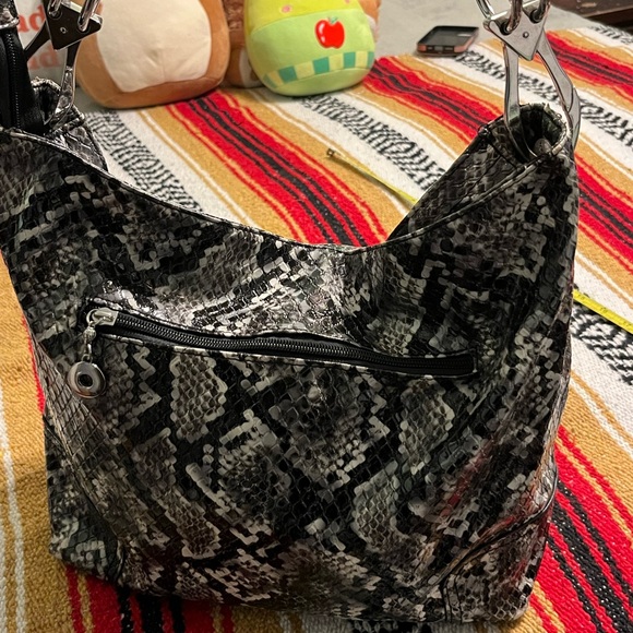 Patricia Nash Snakeskin Print Shoulder Bag | Faux Leather | Silver Hardware - Picture 7 of 8